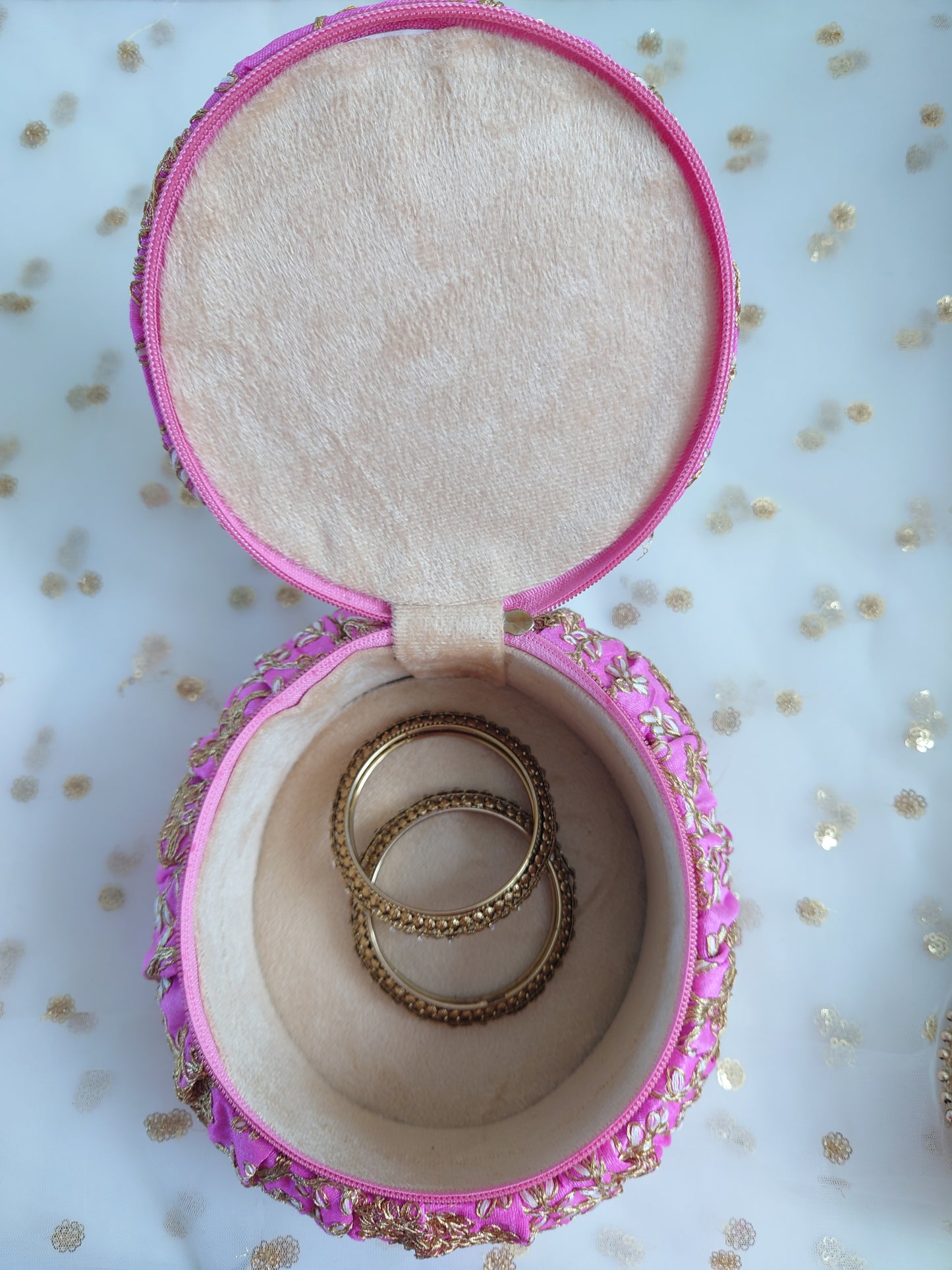 Jewellery/Make-Up Round Wedding Box